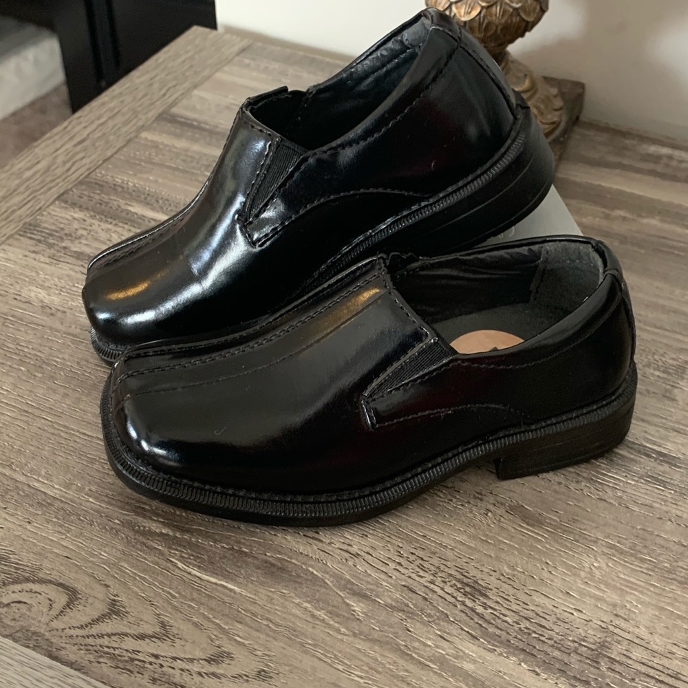 Black church shoes size 7.5T